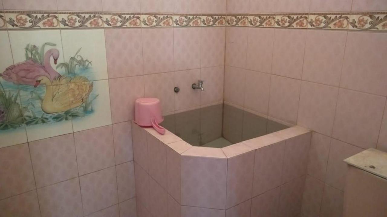 Villa Trijaya Batu  Extérieur photo